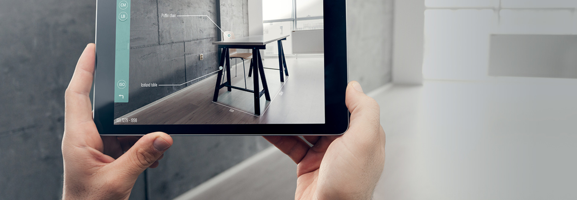 Augmented reality through a tablet 