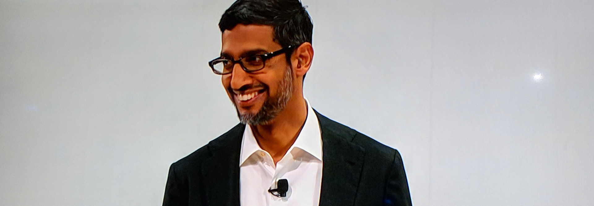 Google CEO Sundar Pichai announces Google's new cloud platform, Anthos