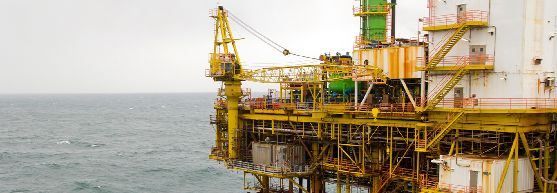 Image of an offshore rig