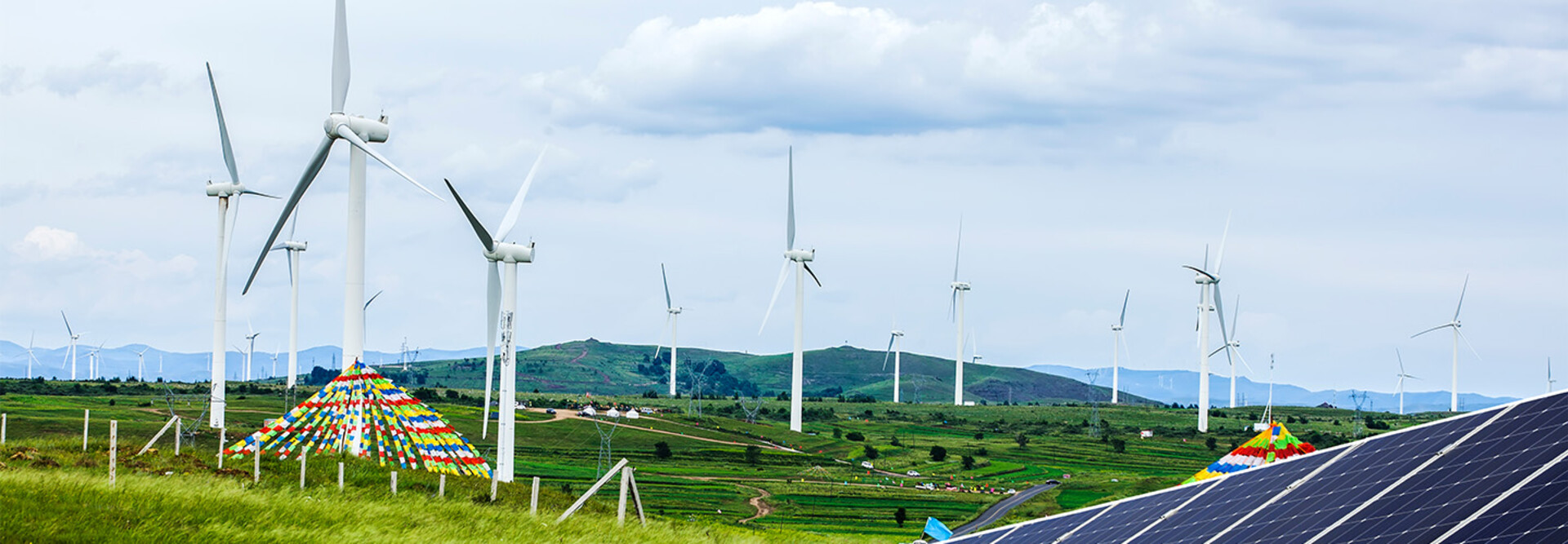 Wind and solar farm with IoT devices