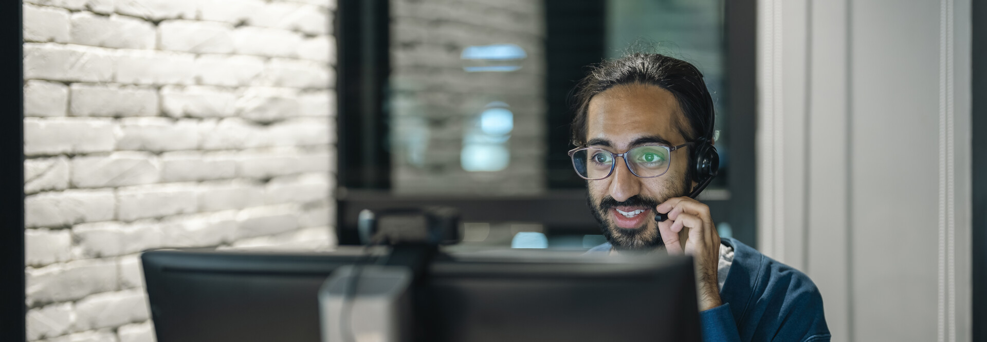Autonomous IT Help Desk in FInance