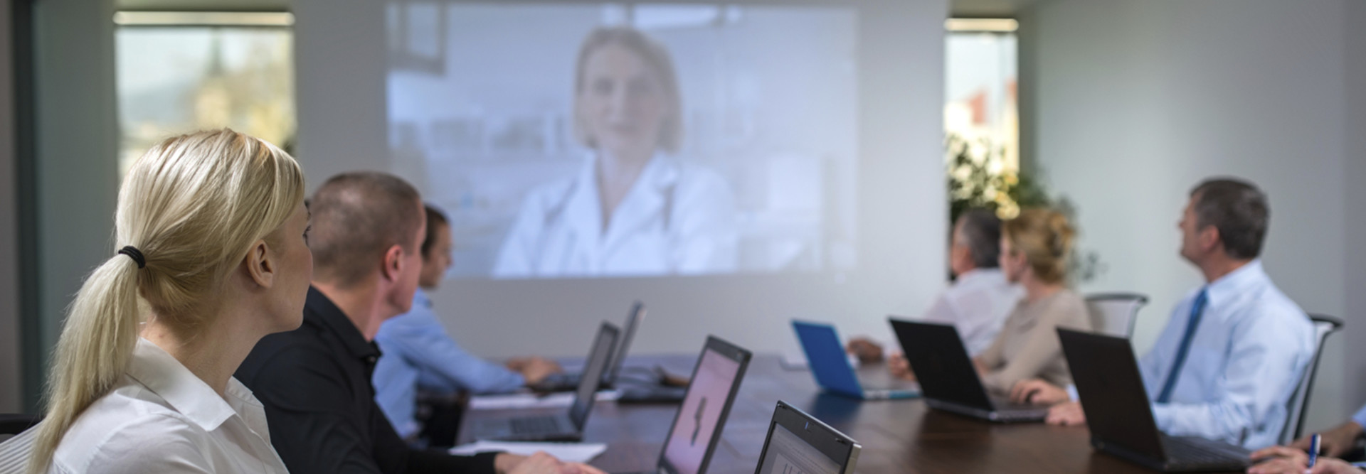 3 Tips to Improve Video Conference Performance Without Cramping