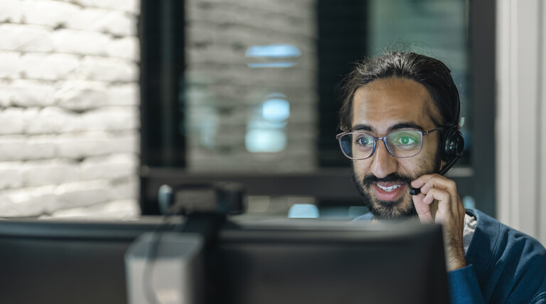 Autonomous IT Help Desk in FInance