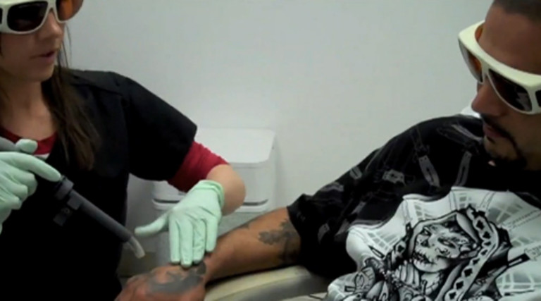 Dr. Tattoff, a business specializing in tattoo removal, upgrades to VoIP