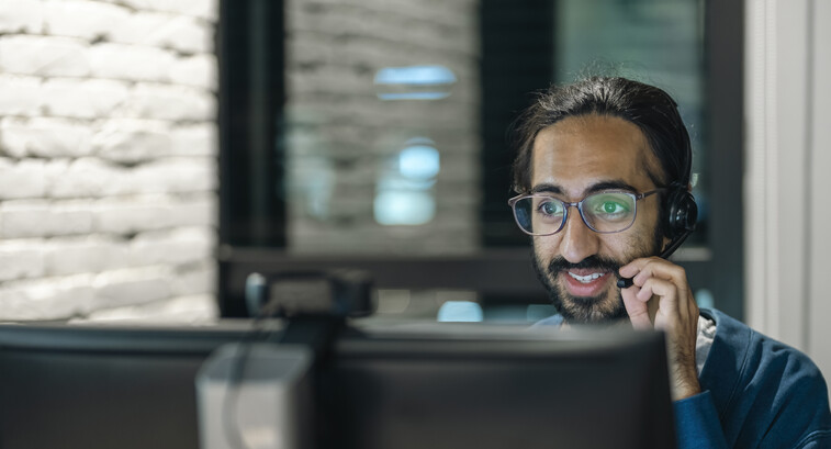 Autonomous IT Help Desk in FInance