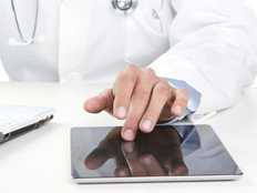 Mobile Medicine: Doctors Turn to Tablets and Prescribe Apps to Patients