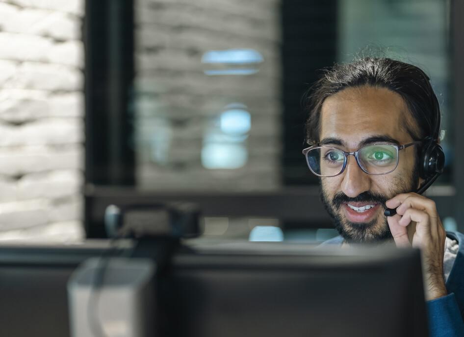 Autonomous IT Help Desk in FInance